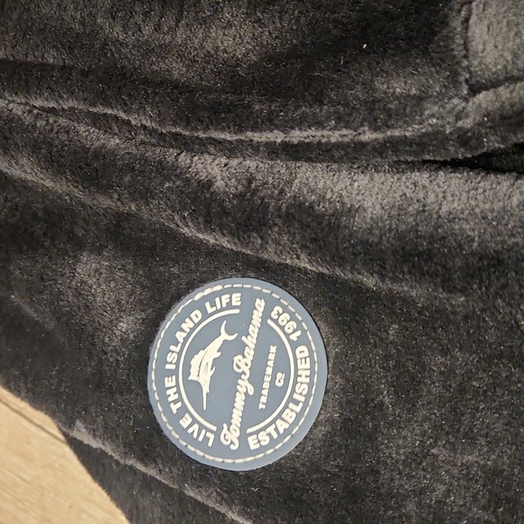 Tommy Bahama Black Plush Robe - Picture 4 of 5